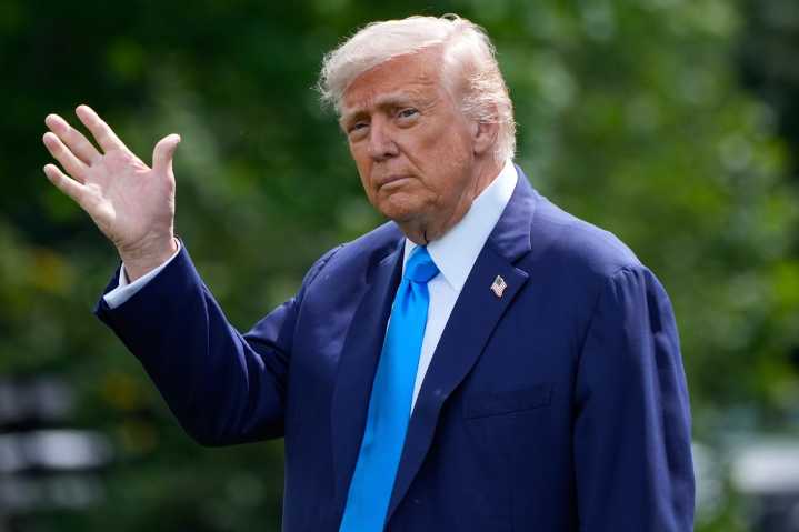 Trump firma orden ejecutiva para reducir “amenaza creciente” de drones en EE.UU.