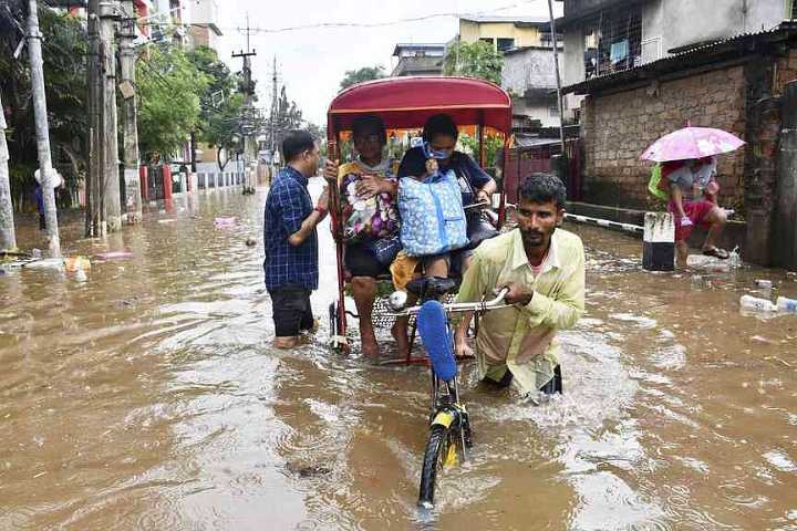 Monsoon kills at least 22 people in India
