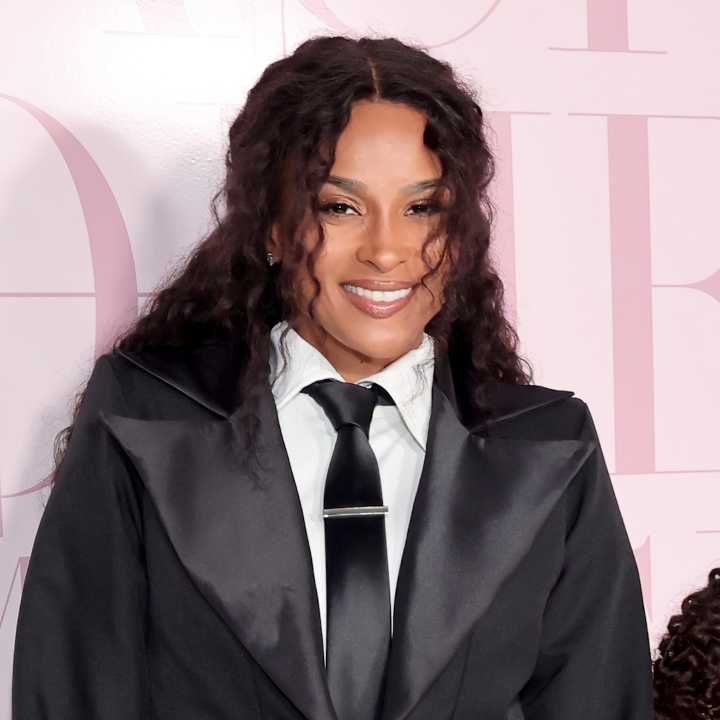 Ciara Twins With Daughter Sienna on Red Carpet 