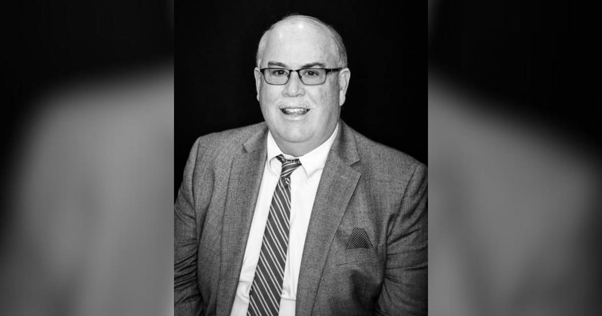 Former Moberly mayor dies at 63