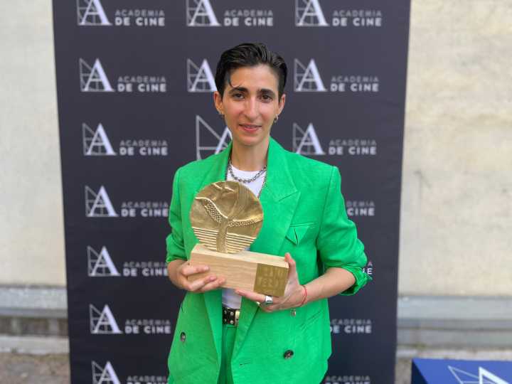 La actriz Alba Flores recibe el premio Rayo Verde 2025 por "su compromiso medioambiental"
