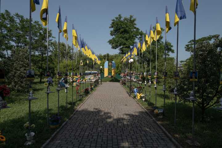 Russia accuses Ukraine of postponing exchange of dead soldiers