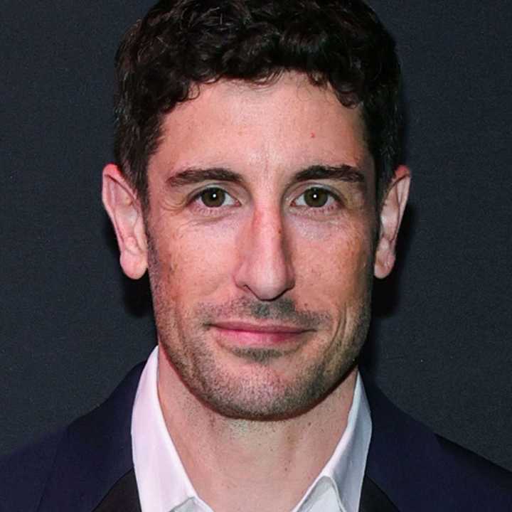 Jason Biggs Reveals He Once Rummaged Through Neighbor's Trash for Cocaine