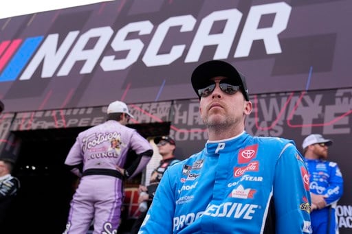 Hamlin undeterred by ruling siding with NASCAR in lawsuit filed by Jordan