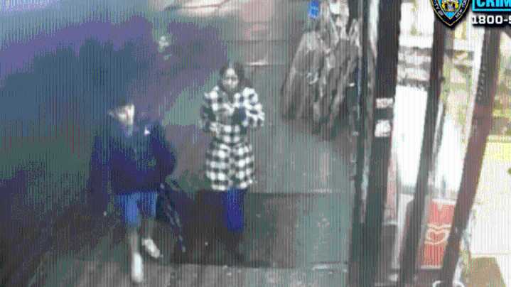 Cliente acuchillado y golpeado por mujer esperando su comida en bodega en Nueva York