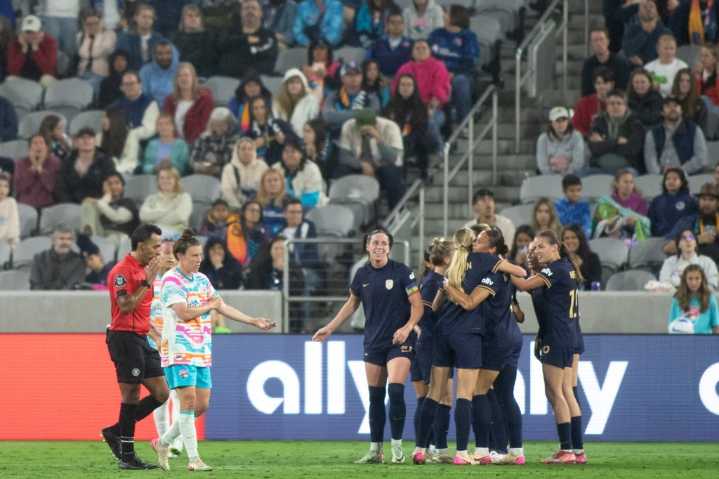 Two late goals hand Wave their first loss since April