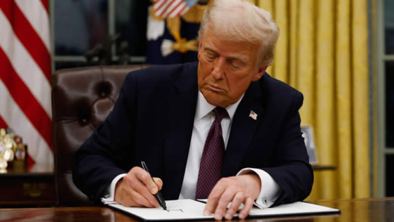 Donald Trump Uses Presidential Pardons to Reward Friends