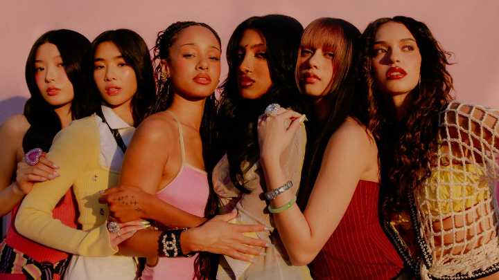 KATSEYE Share Their Signature Scents and Go