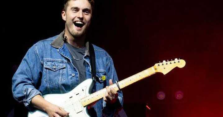 Sam Fender fans get sneak peek at London Stadium stage set up hours before show