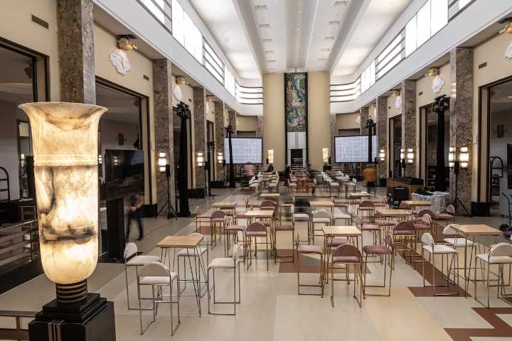 For a taste of Art Deco nostalgia, Montreal’s Le 9e is a throwback to its storied past