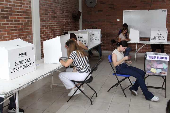 Solo el 13 % sufragó en la elección judicial de México