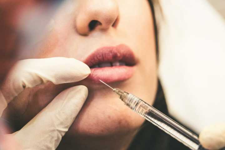 Massachusetts Investigates Four Botulism Cases