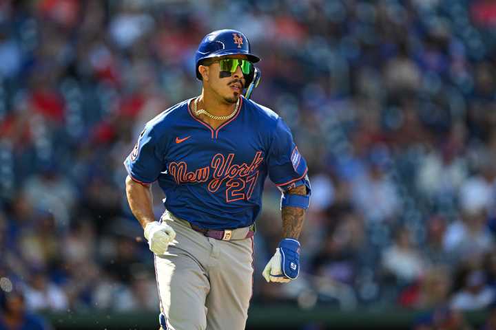 Mets' Mark Vientos low-grade strain, Sean Manaea to start rehab