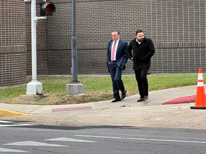 Former alderman sentenced to 1 year and 1 day in prison for accepting kickbacks