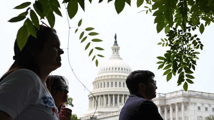 Budget bill puts doctors, and their lobbyists, in middle of tug