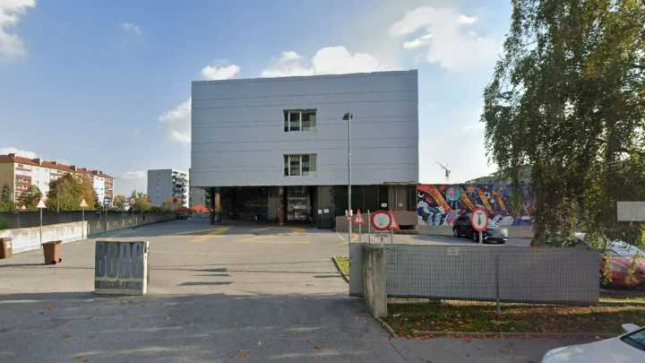 At least 'five dead' & multiple seriously injured in shooting spree 'by pupil' at school in Austria