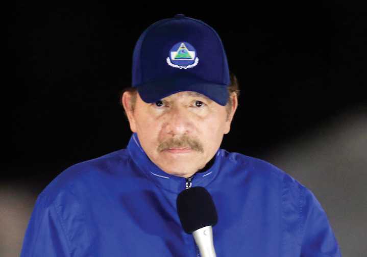 Ortega reaparece en público y compara las redadas en EEUU con una «persecución nazi»