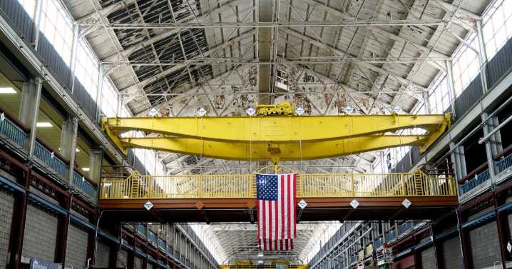 Can bringing back manufacturing help the heartland catch up with 'superstar' cities?