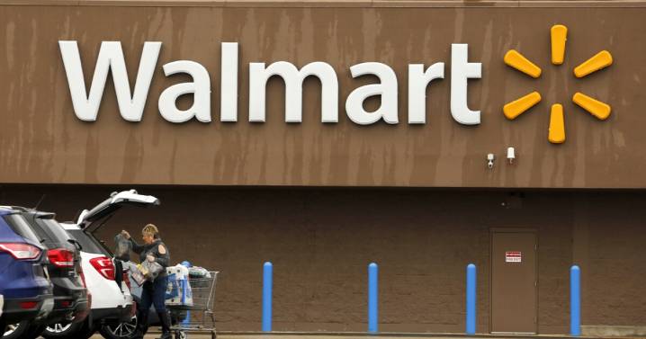 Walmart Heiress takes full