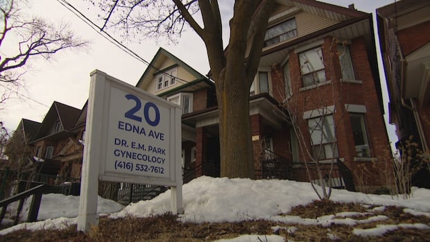 Toronto doctor's obstetrical and gynecological care was neglectful, patients allege