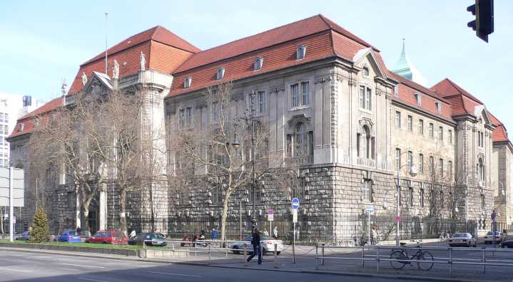 German court rules rejecting asylum seekers at border is illegal