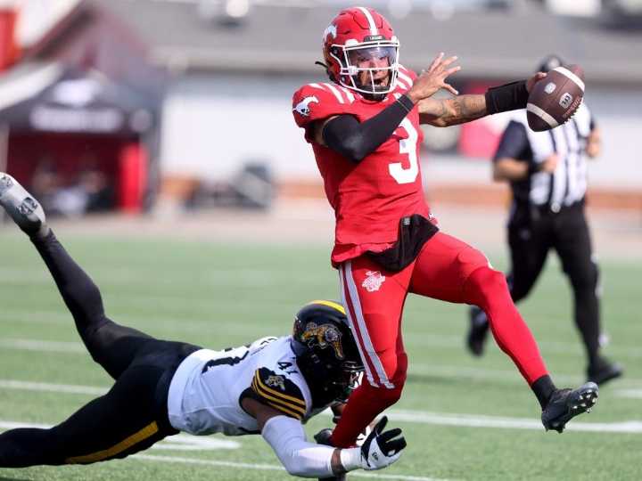 Dedrick Mills, Vernon Adams Jr. power Stampeders past Tiger