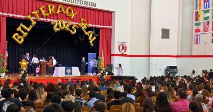 Newark Biliteracy 'Skyrocketing' Amid Rise in English Language Learners