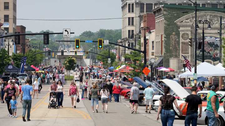 See what drew thousands of people to the Massillon Cruise