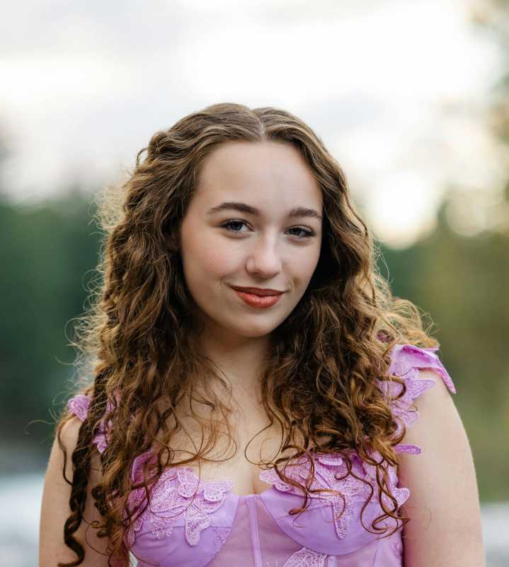 Student earns FW Chorale scholarship to help with music studies