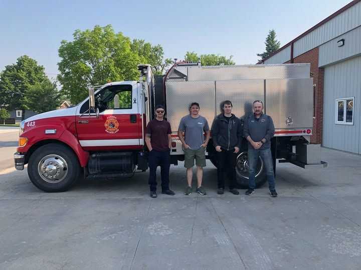 Southern firefighters rally to protect Cross Lake from advancing flames