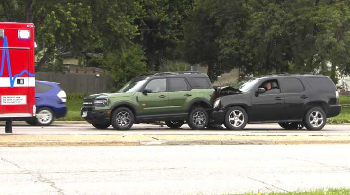 LPD: Three-vehicle crash in south Lincoln causes minor injuries
