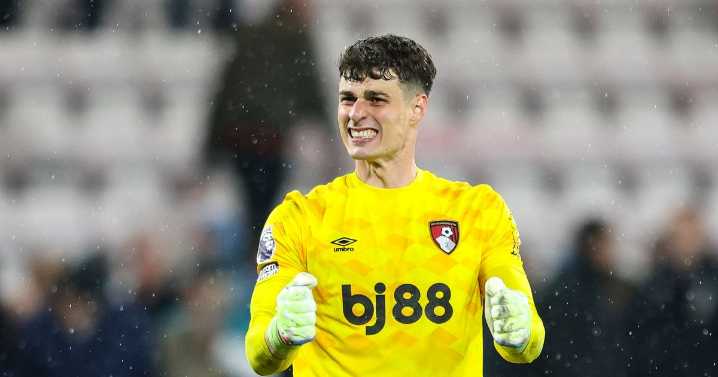 Arsenal set to seal Chelsea flop in shock £5m deal after world record transfer