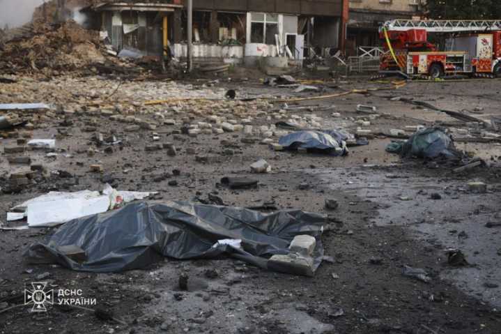 Russia launches air strikes against Ukraine