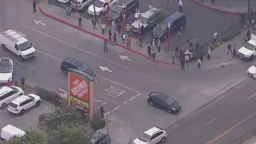 Varias personas detenidas mientras ICE, agentes de Seguridad Nacional llevan a cabo 2 investigaciones separadas en Los Ángeles