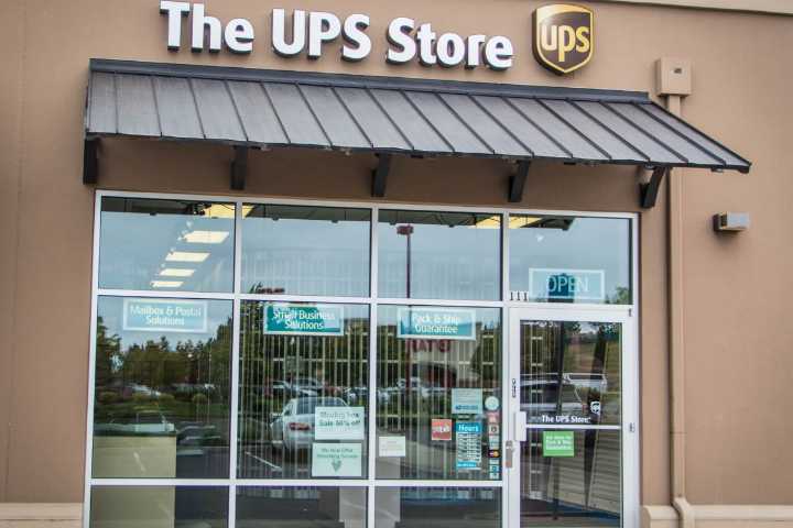 UPS Store Canada penalized in BC for lack of recycling program