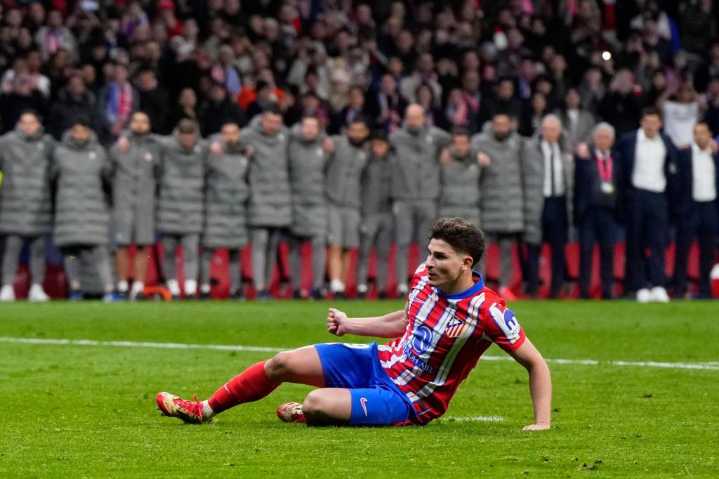 Organismo aclara regla del fútbol sobre penales tras cobro de Julián Álvarez en la Champions