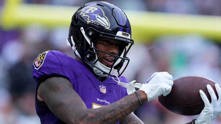 Ravens extend wide receiver Rashod Bateman with 3