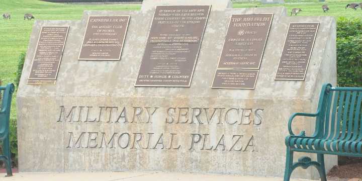 Central Illinois veterans gather to commemorate the D