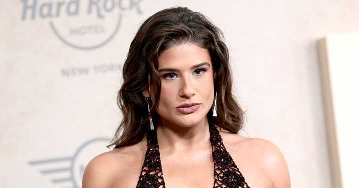Remi Bader Posts Unedited Photos From Sports Illustrated Swimsuit Runway Debut