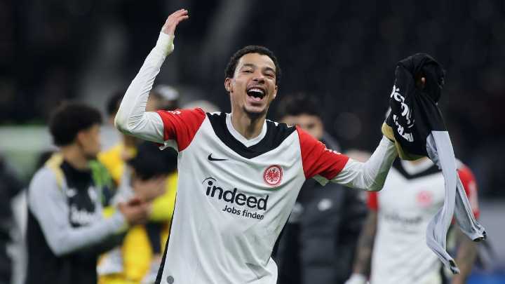 Transfer window weekly: Chelsea eye Ekitike; Man United out of Osimhen race