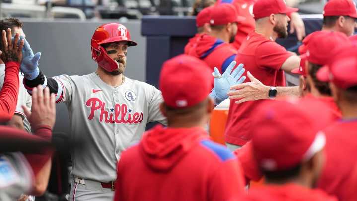 Bryce Harper homers in first at-bat in return to Phillies' lineup after 5 game absence