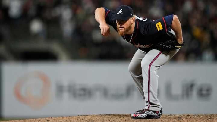 Giants beat the slumping Braves 5-4 in 10 innings on a wild pitch
