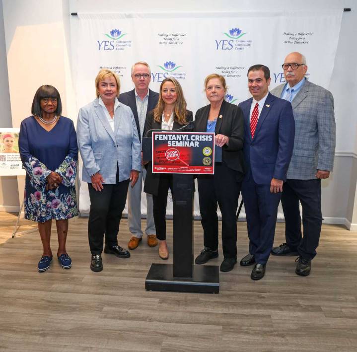 Presentan seminario gratuito sobre la crisis del fentanilo en Hempstead