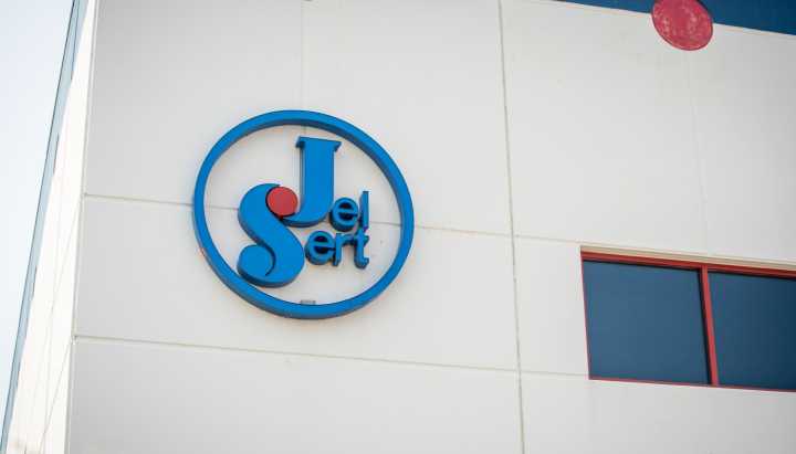Manufacturer Jel Sert adds 100 jobs through state-backed expansion in West Chicago