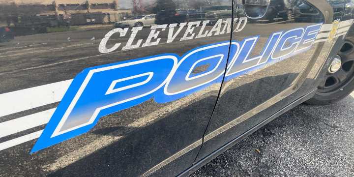Man killed in motorcycle crash in Cleveland’s Flats