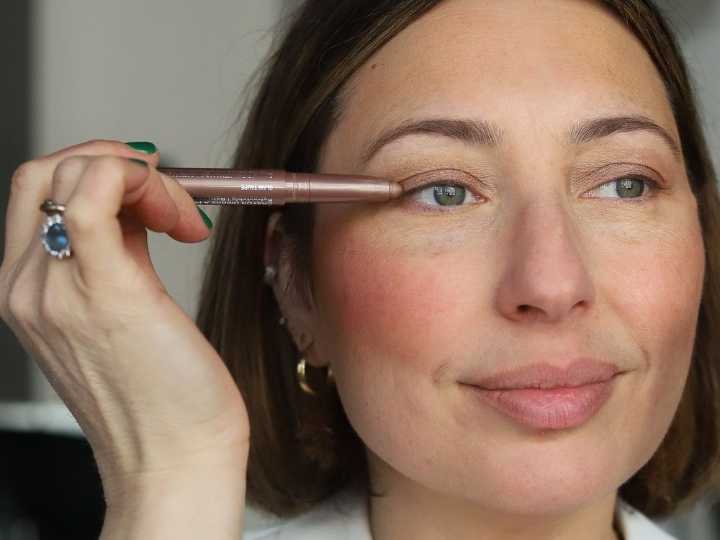 3 must-have makeup products, according to a beauty pro
