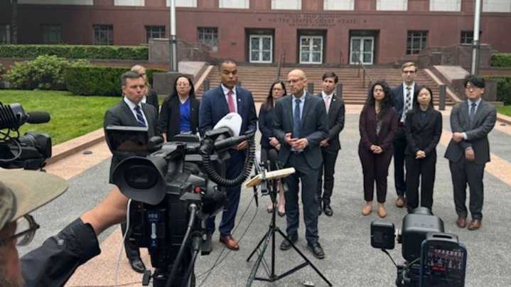WA AG goes before 9th Circuit on birthright citizenship