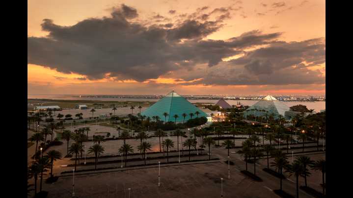 Win a Moody Gardens Getaway
