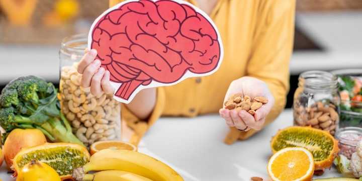 Science Says the MIND Diet Lowers Alzheimer’s & Dementia Risk