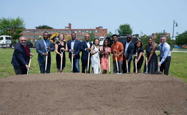 Controversial builder tapped for Baltimore town home development